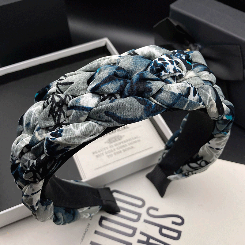 Light luxury halo dyed fabric  - Ring Toss Outdoor review and price