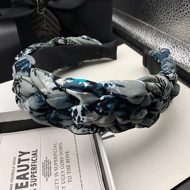 Light luxury halo dyed fabric  - Ring Toss Outdoor review and price