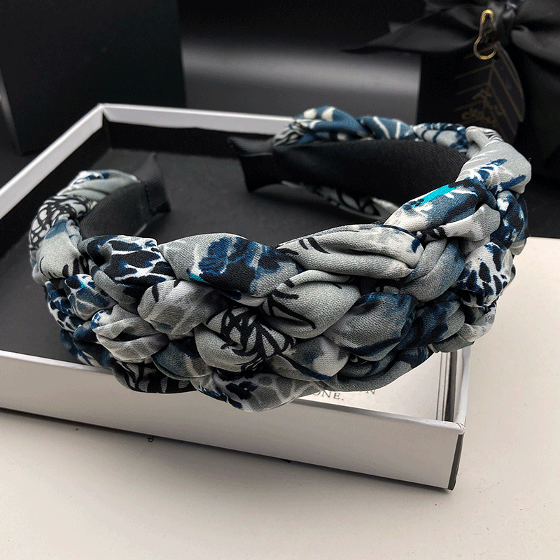 Light luxury halo dyed fabric  - Ring Toss Outdoor review and price