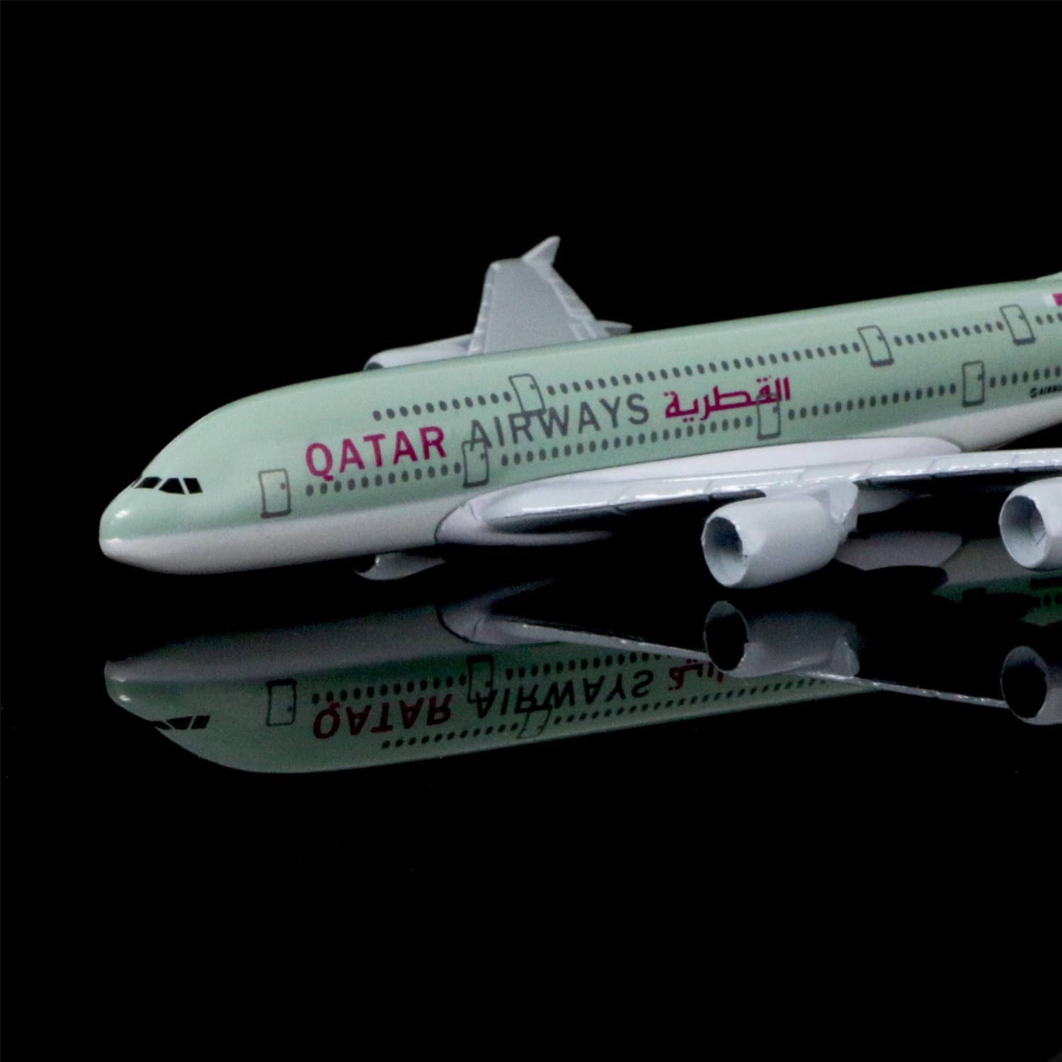 1:400 16cm Air Bus A380 Qatar  - Party Games Bus review and price
